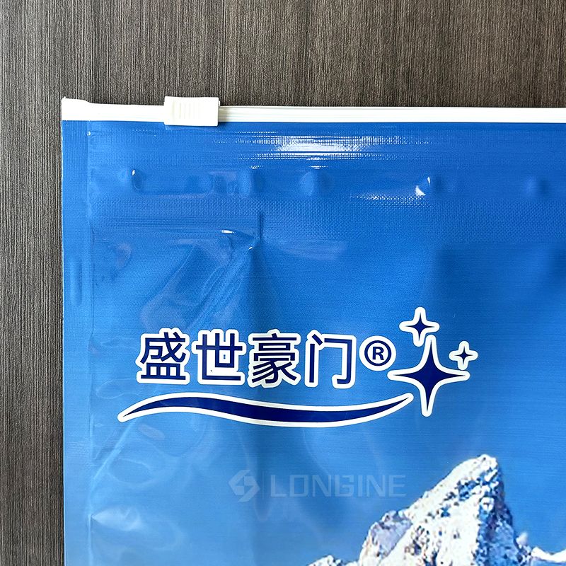 Pet Food Packaging Bag with Zipper Top